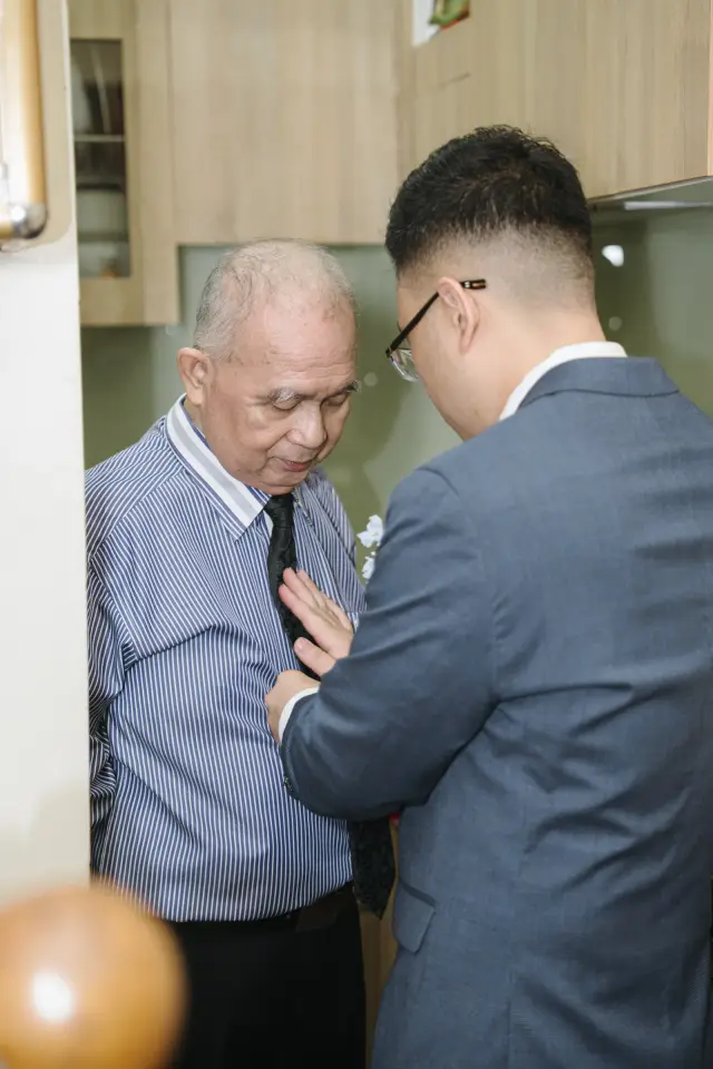 Ảnh 11 của Lễ 2