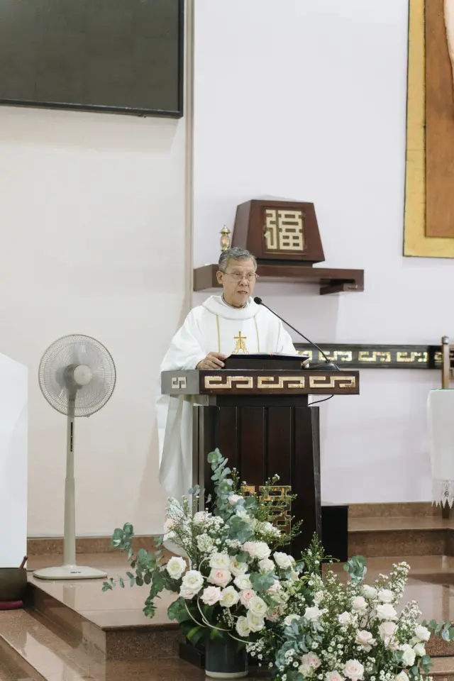 Ảnh 96 của Nhà Thờ 2