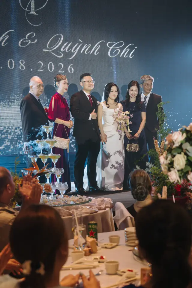 Ảnh 381 của Tiệc 1