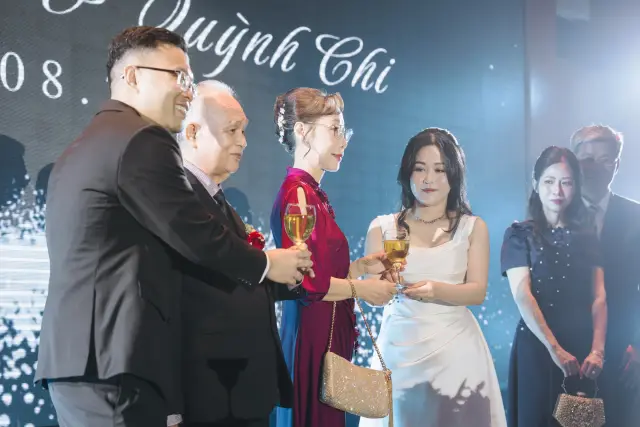 Ảnh 413 của Tiệc 1