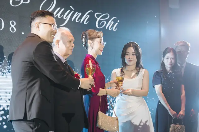 Ảnh 414 của Tiệc 1