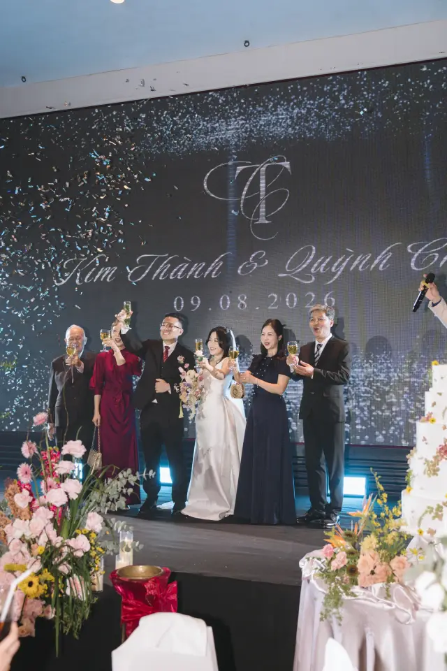 Ảnh 423 của Tiệc 1