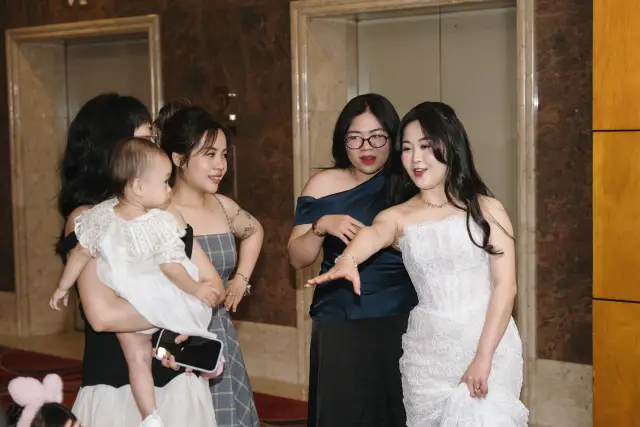 Ảnh 598 của Tiệc 1