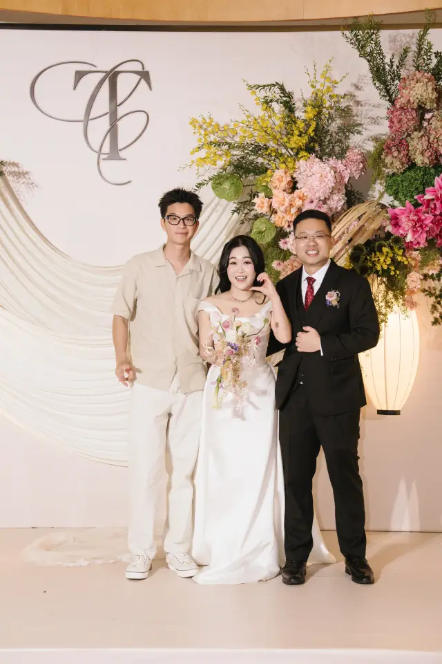 Ảnh 236 của Tiệc 2