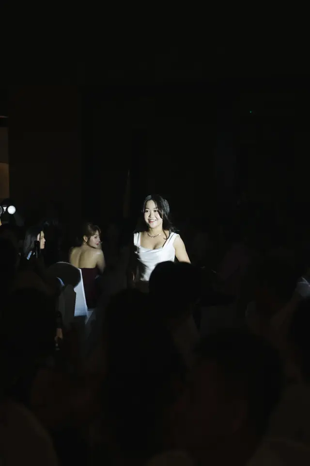 Ảnh 287 của Tiệc 2