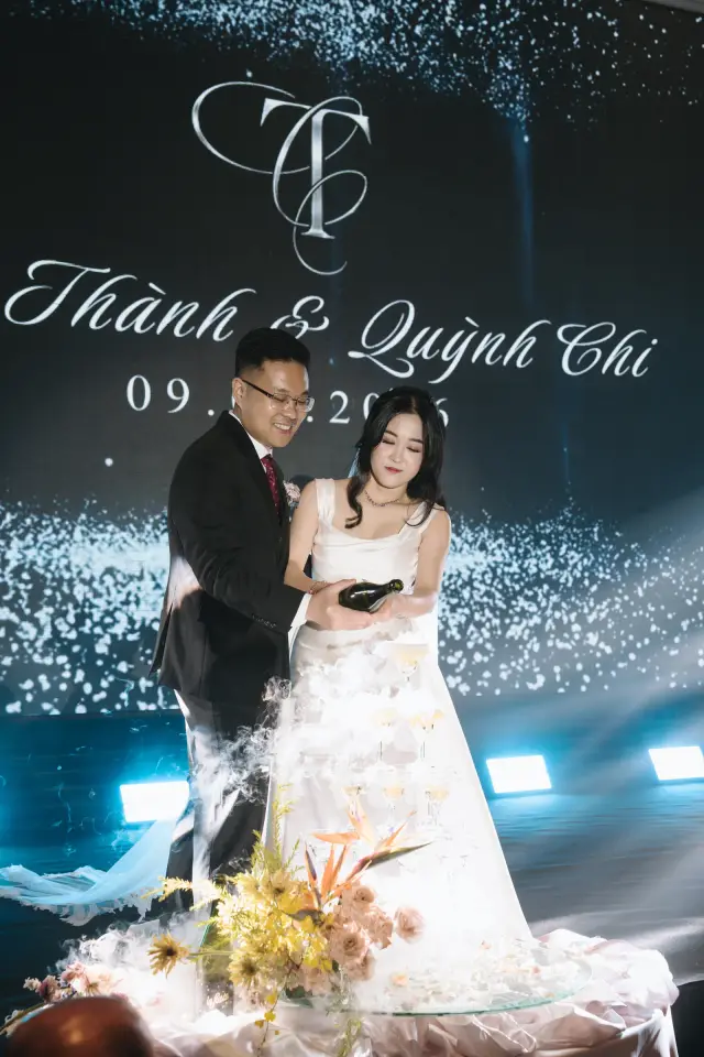 Ảnh 310 của Tiệc 2