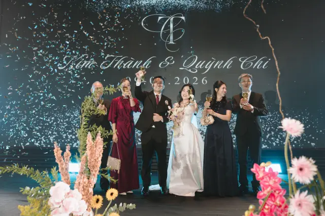 Ảnh 332 của Tiệc 2