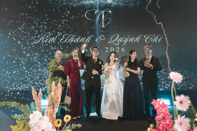 Ảnh 333 của Tiệc 2