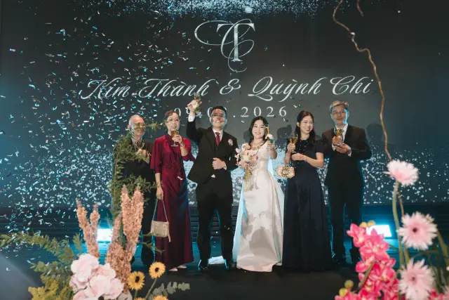 Ảnh 334 của Tiệc 2